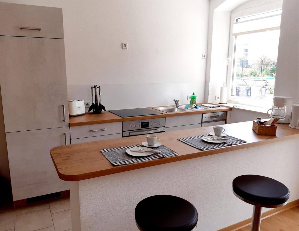 Stadtoase Geraeumige Gaestewohnungen Mit Balkon, Komfort, Modernitaet Und Ruhe, Fuer Monteure Geeignet, Free Wifi Frankenberg Exterior foto