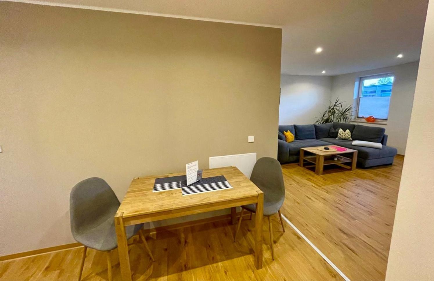 Stadtoase Geraeumige Gaestewohnungen Mit Balkon, Komfort, Modernitaet Und Ruhe, Fuer Monteure Geeignet, Free Wifi Frankenberg Exterior foto