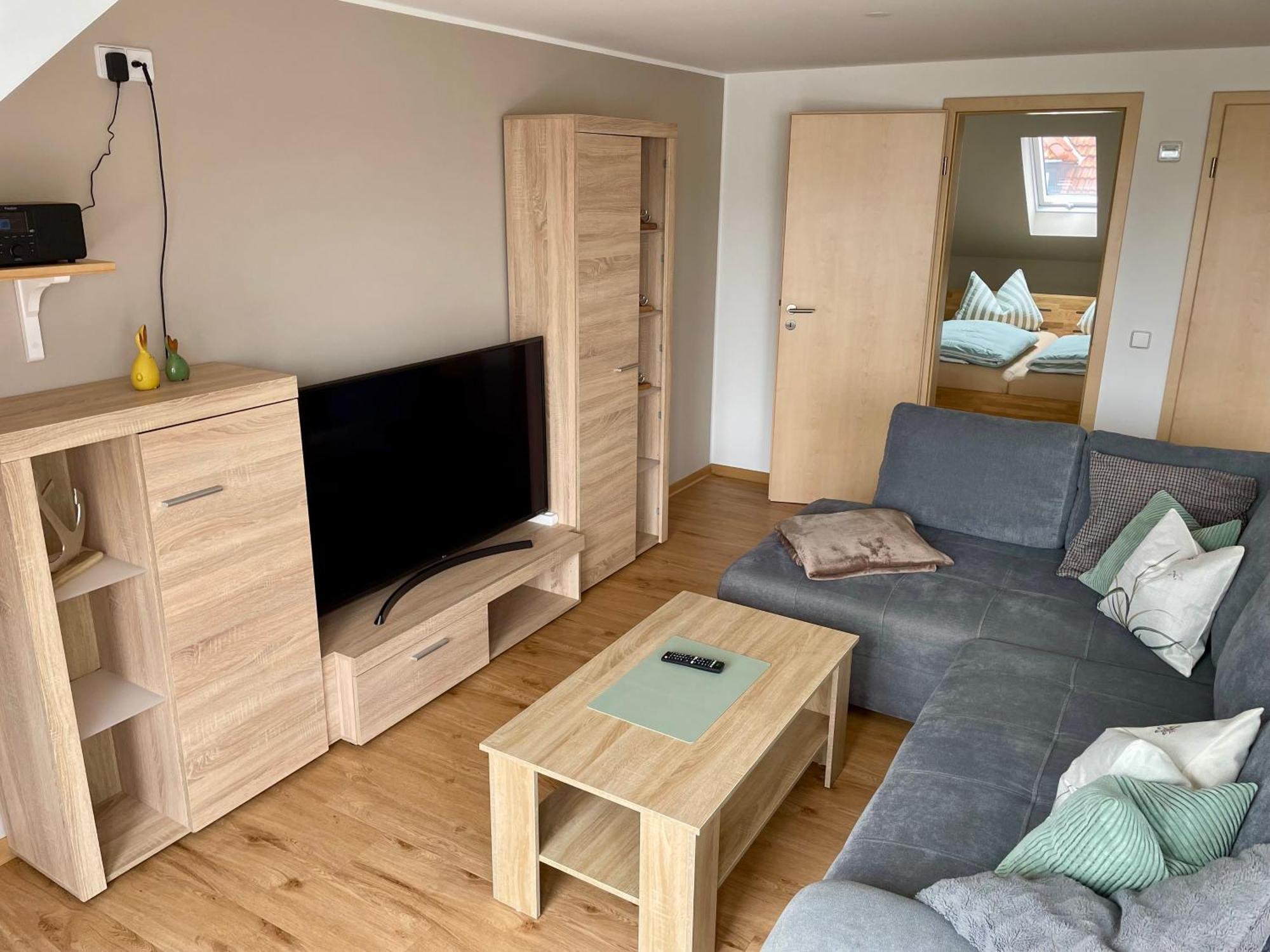 Stadtoase Geraeumige Gaestewohnungen Mit Balkon, Komfort, Modernitaet Und Ruhe, Fuer Monteure Geeignet, Free Wifi Frankenberg Exterior foto